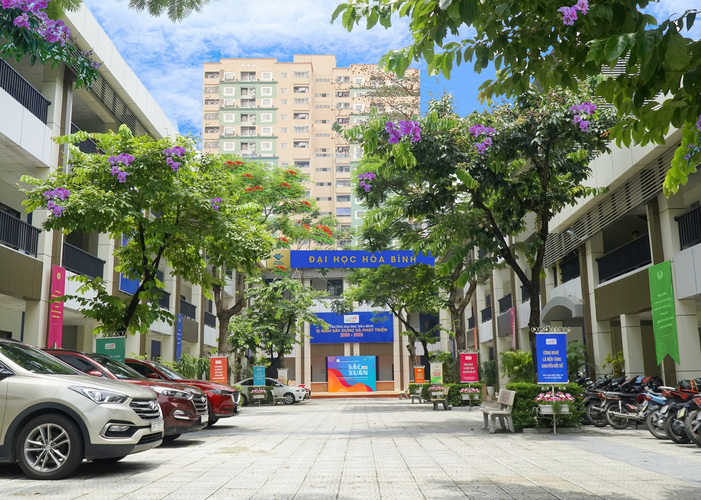 Trường Đại Học Hòa Bình